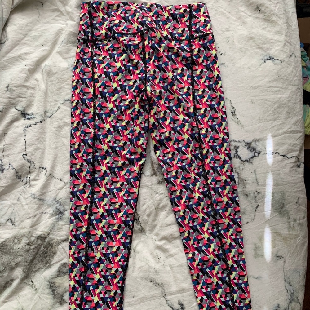 Victoria's Secret Sport  Knockout Tights - Picture 2 of 4